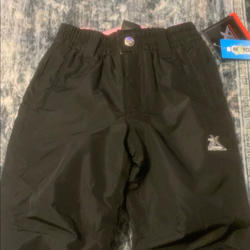 ZeroXposur Girls Snow Pants, Skiing Black w/ Pink Trim Water Resistant Size 4-5